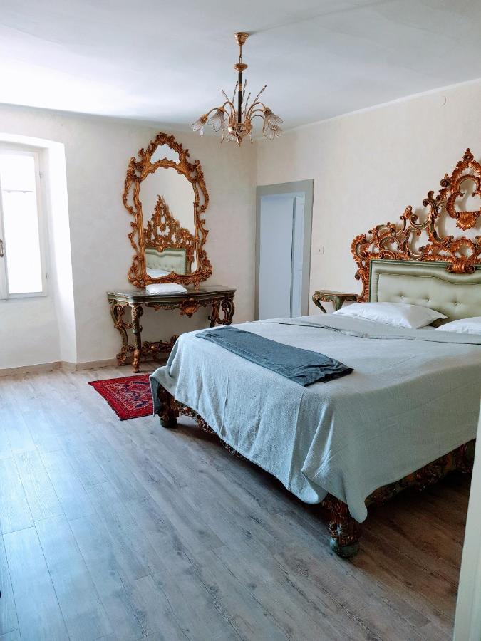 فيلا Casale Storico Enzo كاستلْنْيوفو ديل غارد المظهر الخارجي الصورة